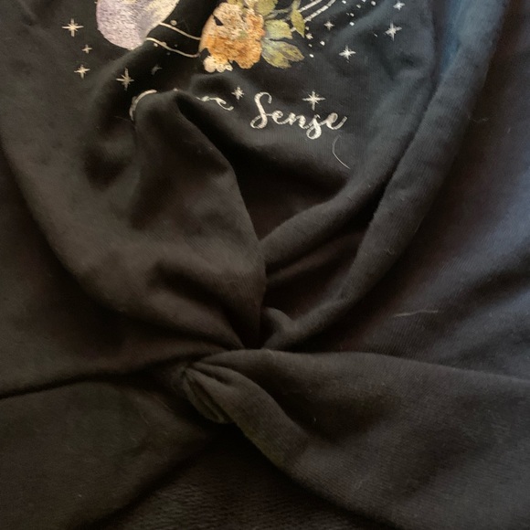 tie front sweatshirt - Picture 2 of 3